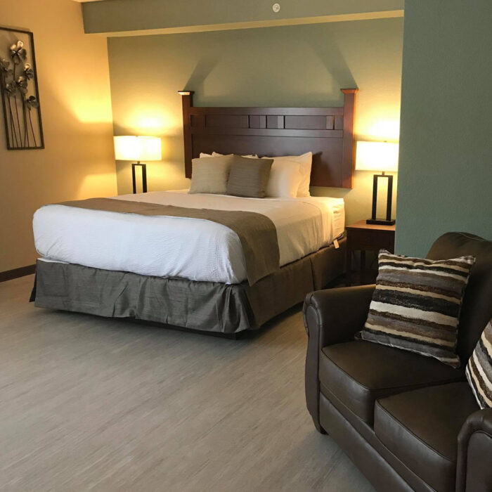Why On-the-Go Travelers Love Blue Grass Inn &amp; Suites