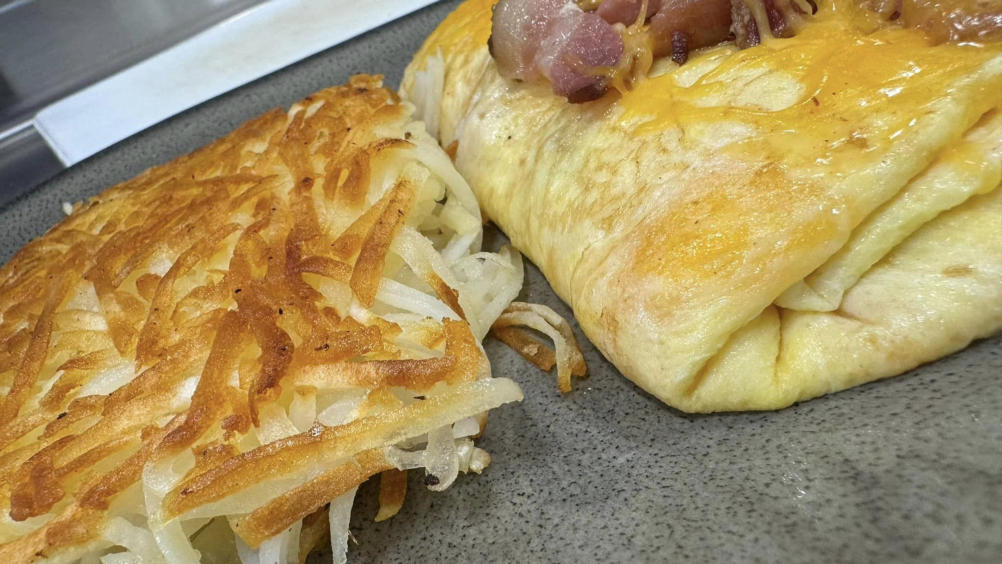 Omelette and Hash Browns